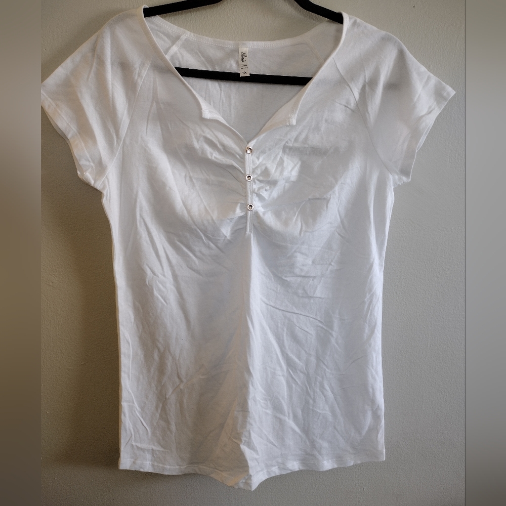 Women's Sz Large Rosio v-neck fitted tee